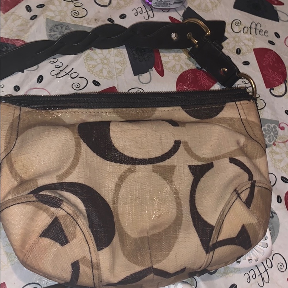 Handbag - Picture 2 of 5